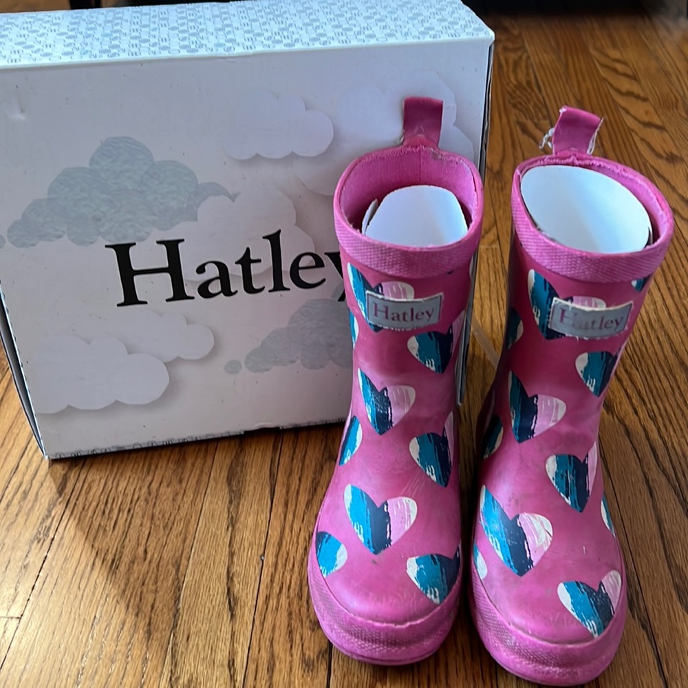 Hatley Heart Boots Size 9